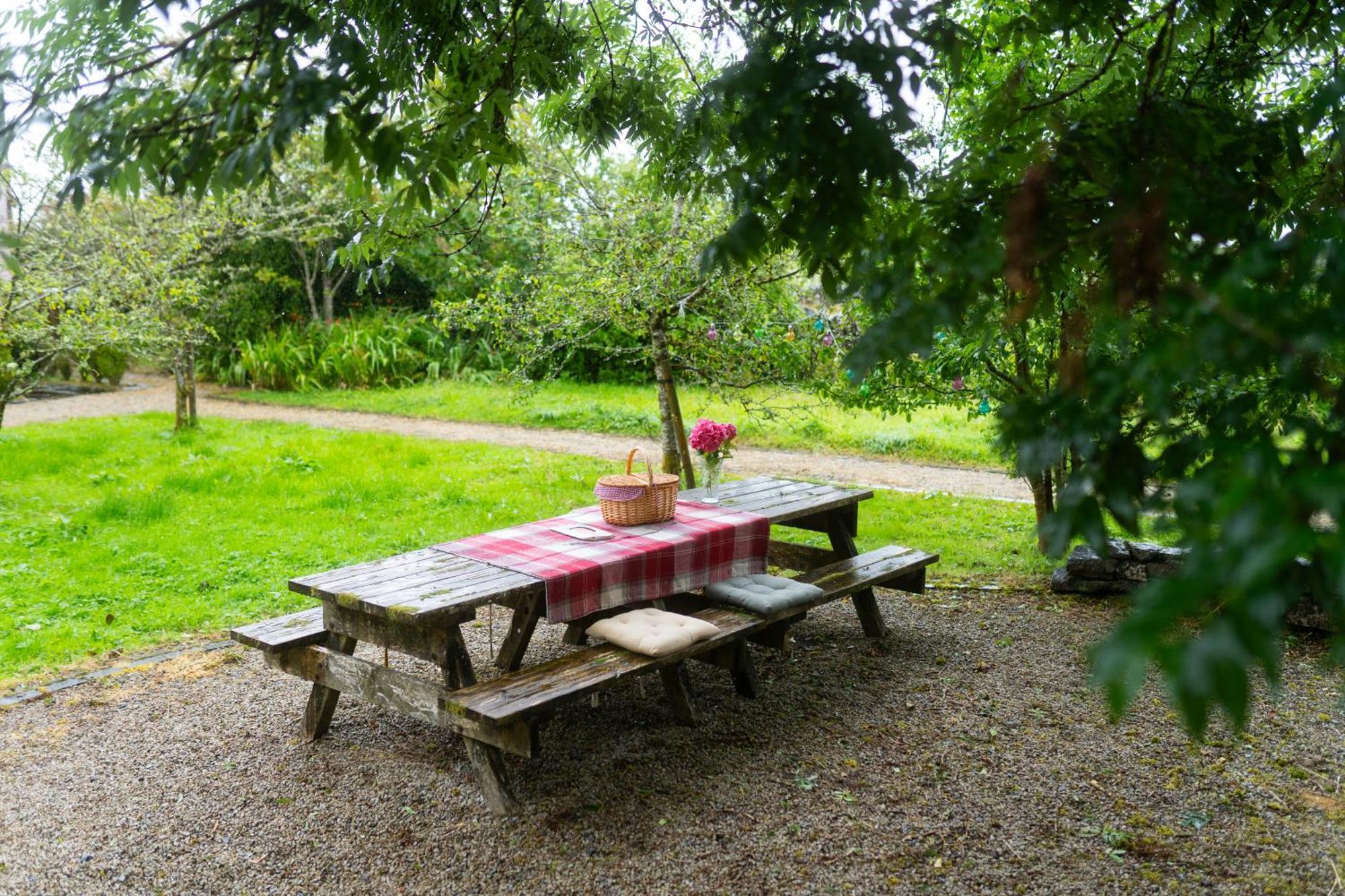 Burren Court Holiday Homes Ballyvaughan Exterior foto